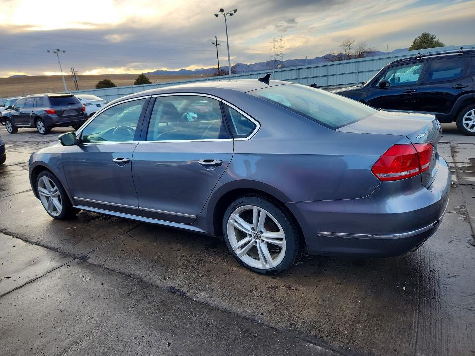 1VWBS7A38FC003558