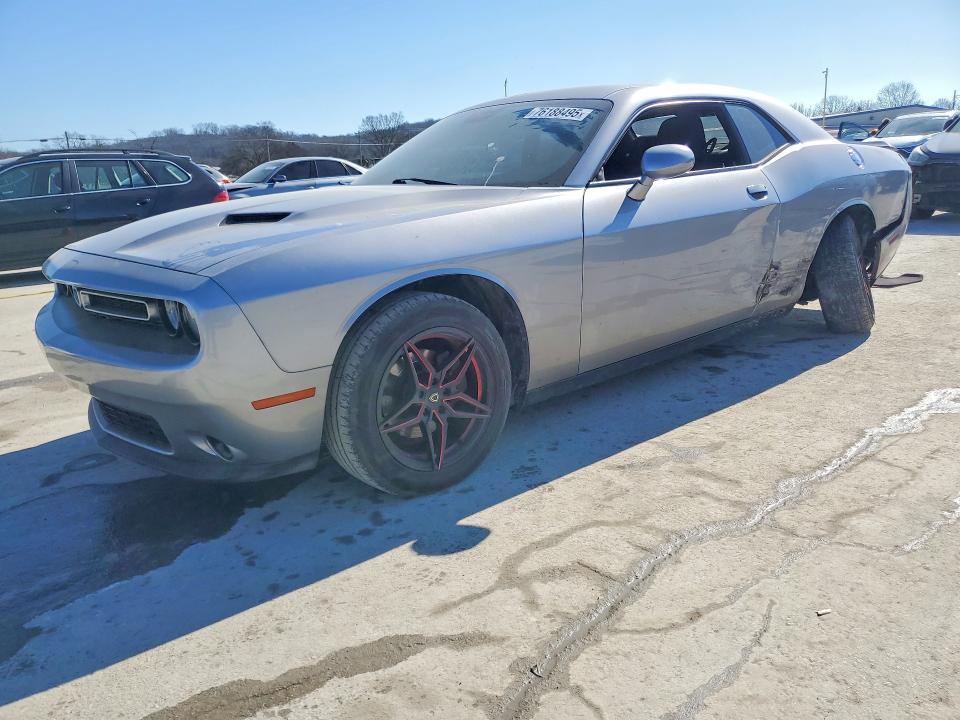 2016 DODGE CHALLENGER — VIN 2C3CDZAG4GH352848