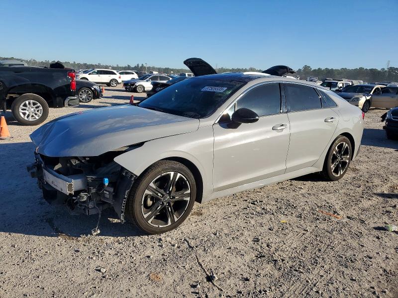 2022 KIA K5 — VIN 5XXG64J22NG106928