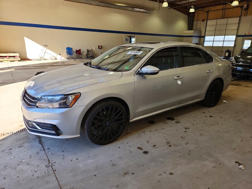 2016 VOLKSWAGEN PASSAT — VIN 1VWBS7A33GC032435