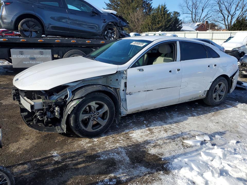 2021 KIA K5 — VIN 5XXG14J23MG027149