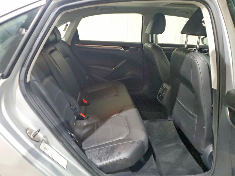 1VWBT7A38GC033898