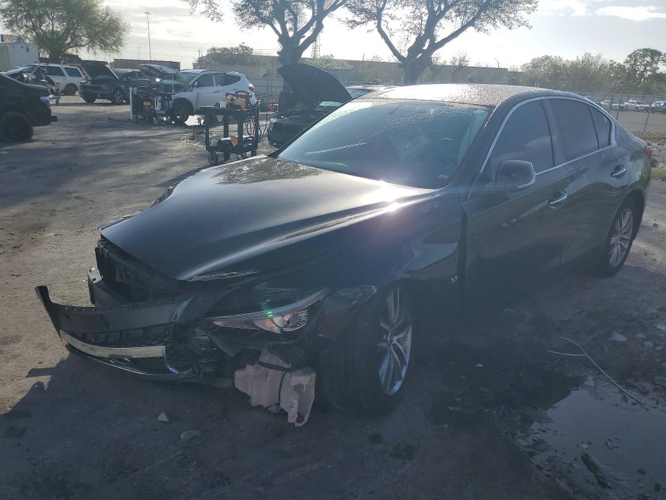 2015 INFINITI Q50 — VIN JN1BV7AP1FM352815