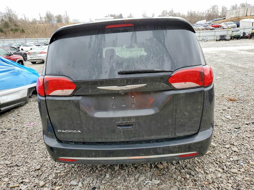 2C4RC1FG5JR189020