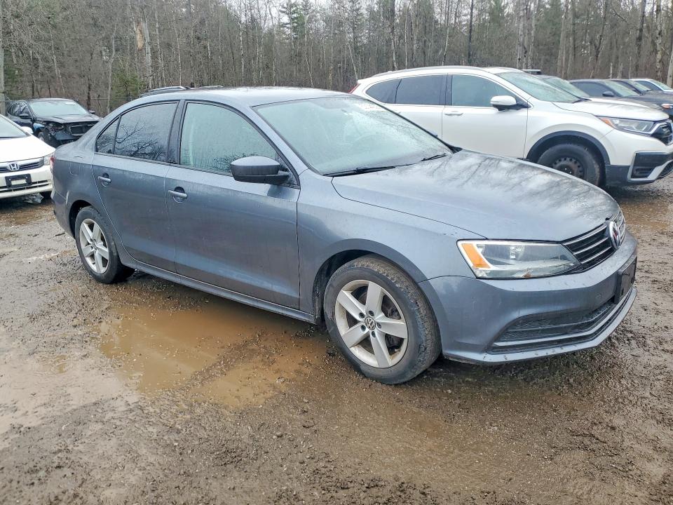 3VW2B7AJ7HM358575