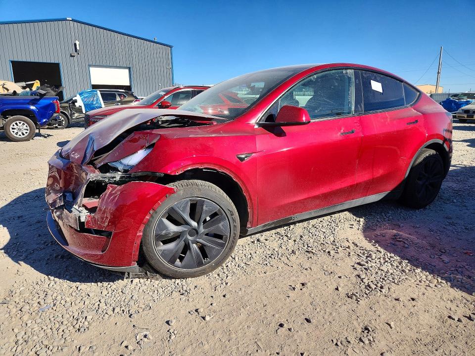 2024 TESLA MODEL Y — VIN 7SAYGAEE7RF185528