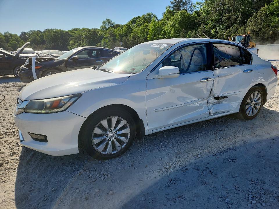 2015 HONDA ACCORD — VIN 1HGCR3F80FA001039