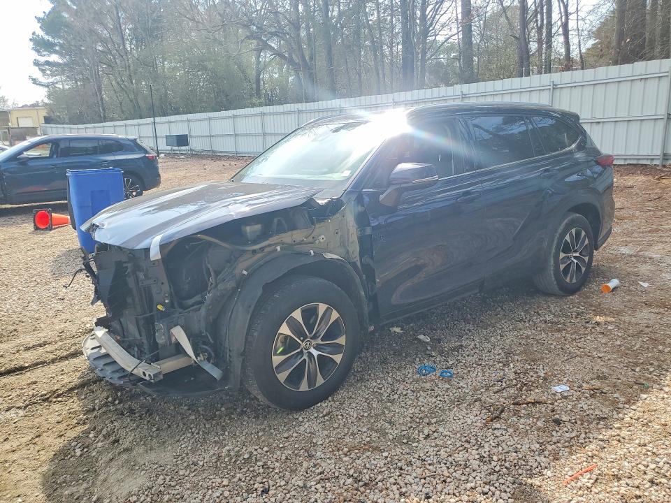 2021 TOYOTA HIGHLANDER — VIN 5TDGZRAH5MS518573