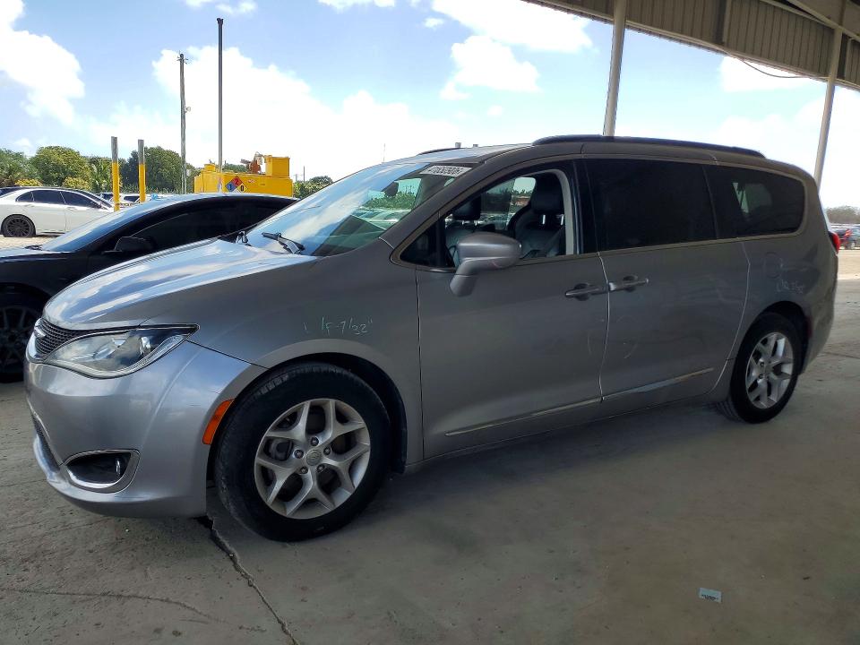 2017 CHRYSLER PACIFICA — VIN 2C4RC1BG6HR784815