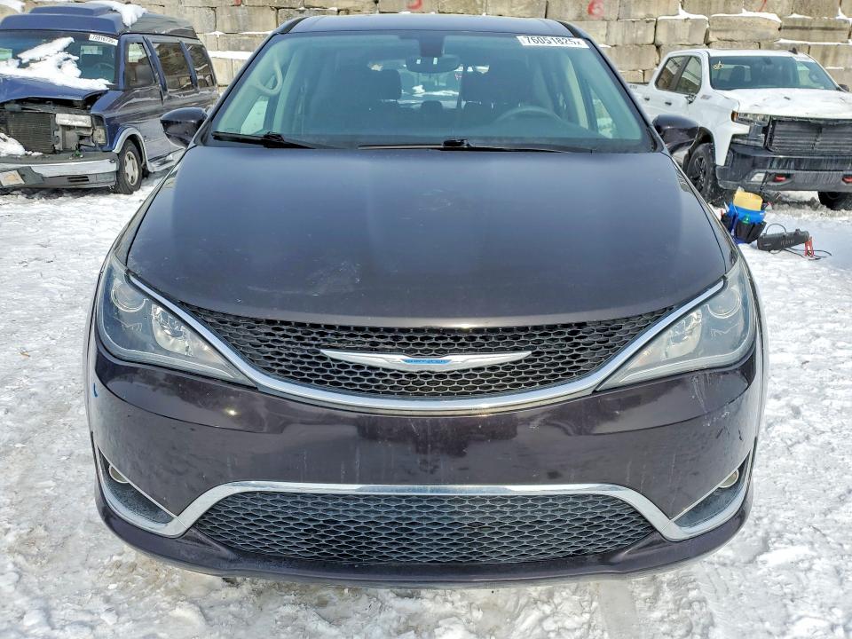 2C4RC1FG7JR157055