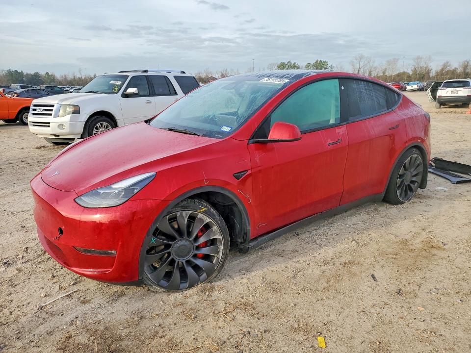 2022 TESLA MODEL Y — VIN 7SAYGDEF6NF367001