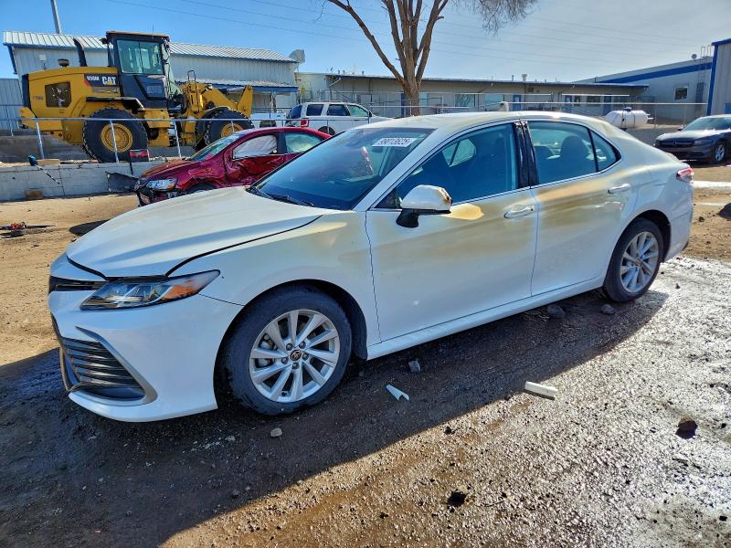 2022 TOYOTA CAMRY LE — VIN 4T1C11AK5NU651491