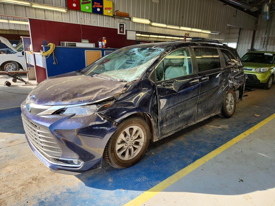 2024 TOYOTA SIENNA — VIN 5TDYSKFC0RS149349