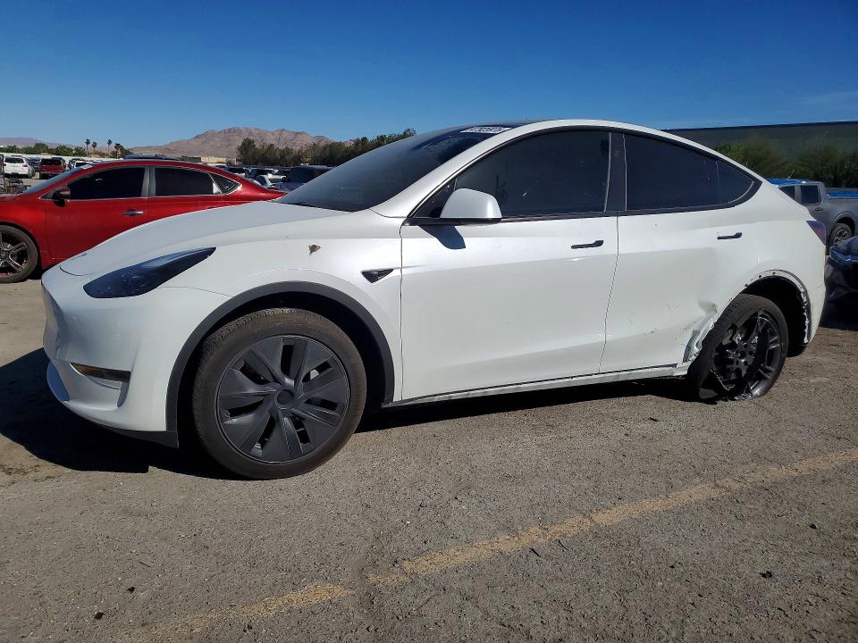 2025 TESLA MODEL Y — VIN 7SAYGDED5SF216144