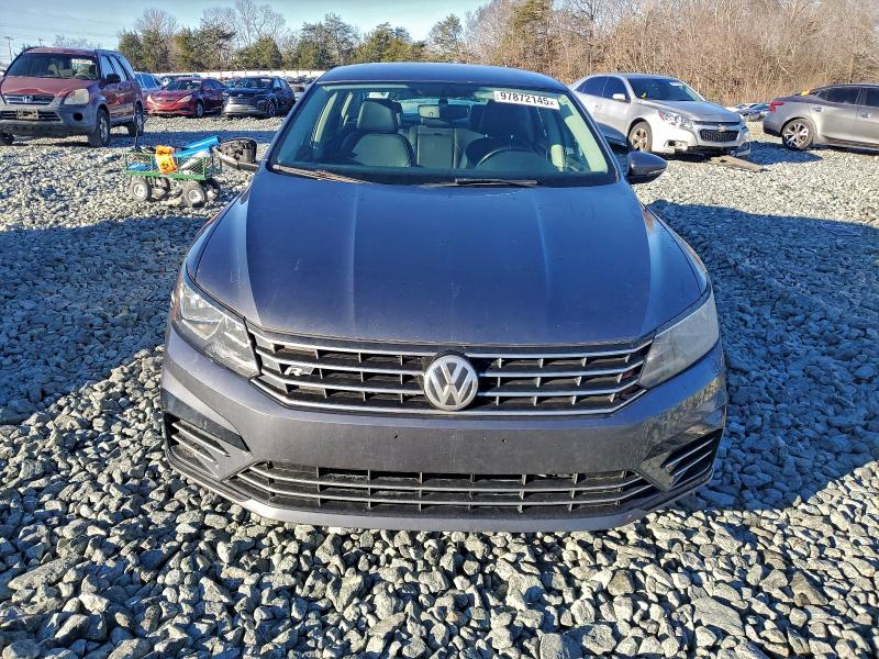 1VWDT7A38HC068726