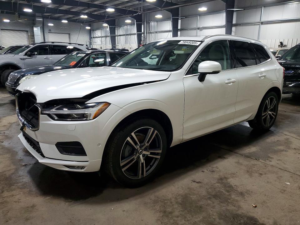 2018 VOLVO XC60 — VIN YV4102RK1J1089509