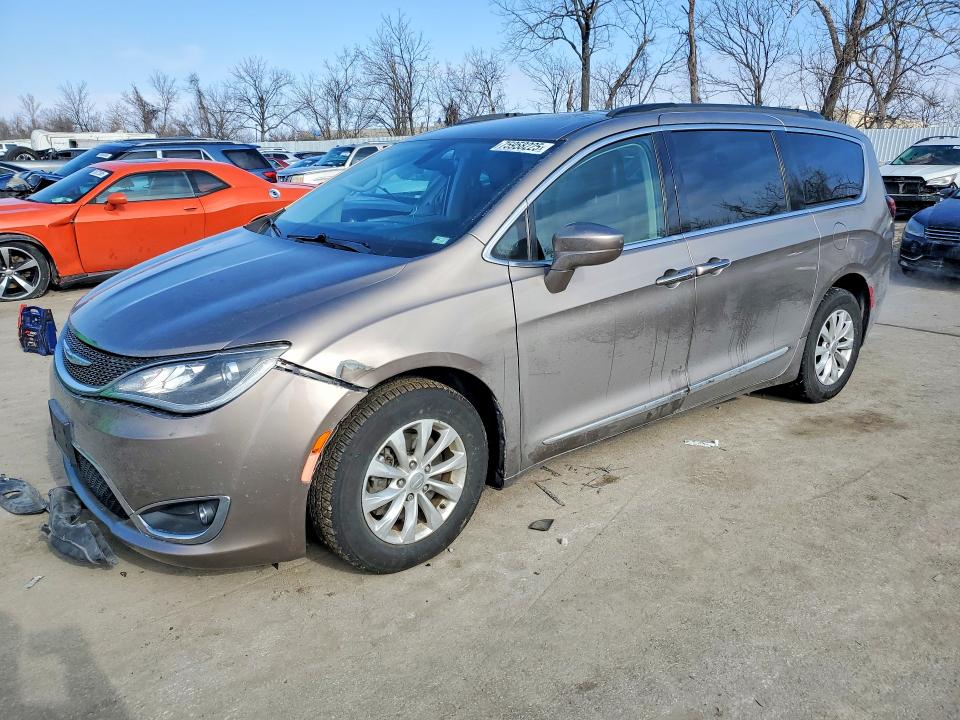 2017 CHRYSLER PACIFICA — VIN 2C4RC1BG2HR634989