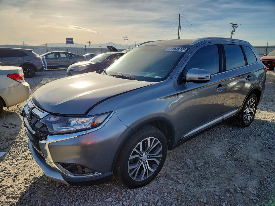 2018 MITSUBISHI OUTLANDER — VIN JA4AZ3A31JZ016932