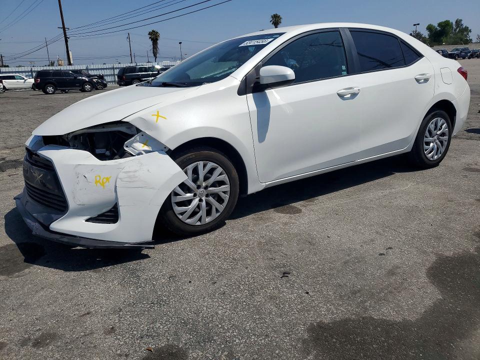 2018 TOYOTA COROLLA — VIN 5YFBURHE6JP788937