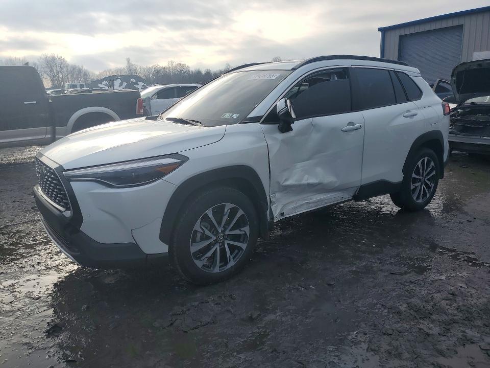 2024 TOYOTA COROLLA CROSS — VIN 7MUDAABG5RV096383