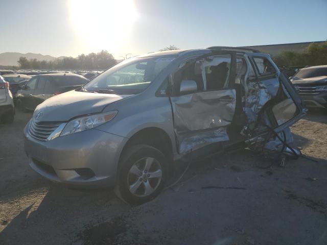 2017 TOYOTA SIENNA — VIN 5TDKZ3DC0HS843645