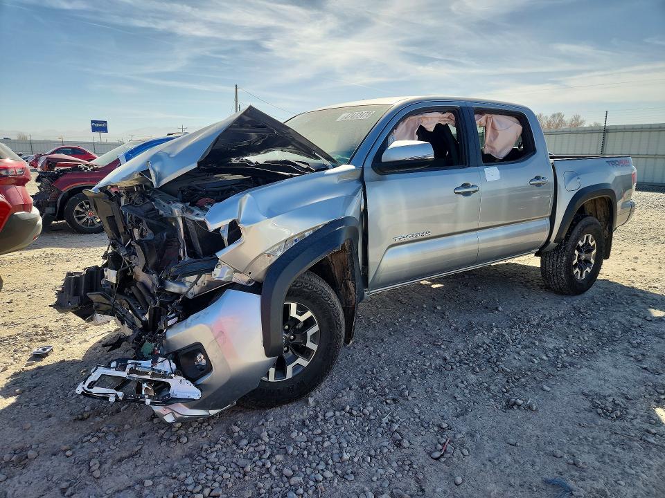 2022 TOYOTA TACOMA — VIN 3TMCZ5AN6NM491673