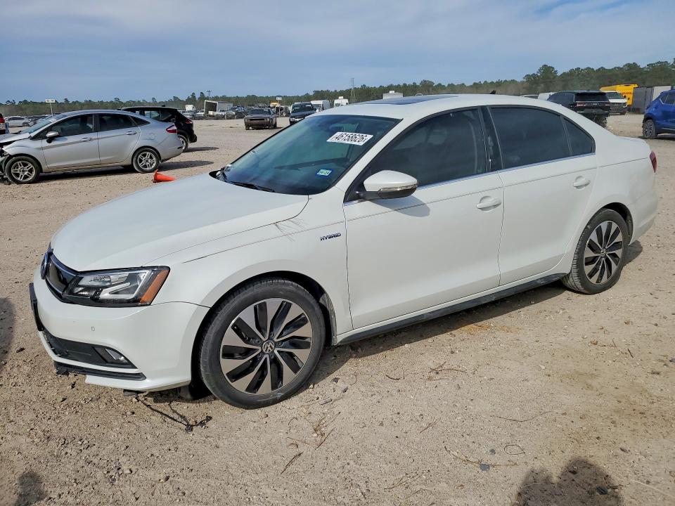 2016 VOLKSWAGEN JETTA — VIN 3VW637AJ5GM354389