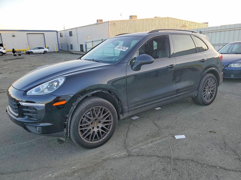 2017 PORSCHE CAYENNE — VIN WP1AA2A29HKA86985