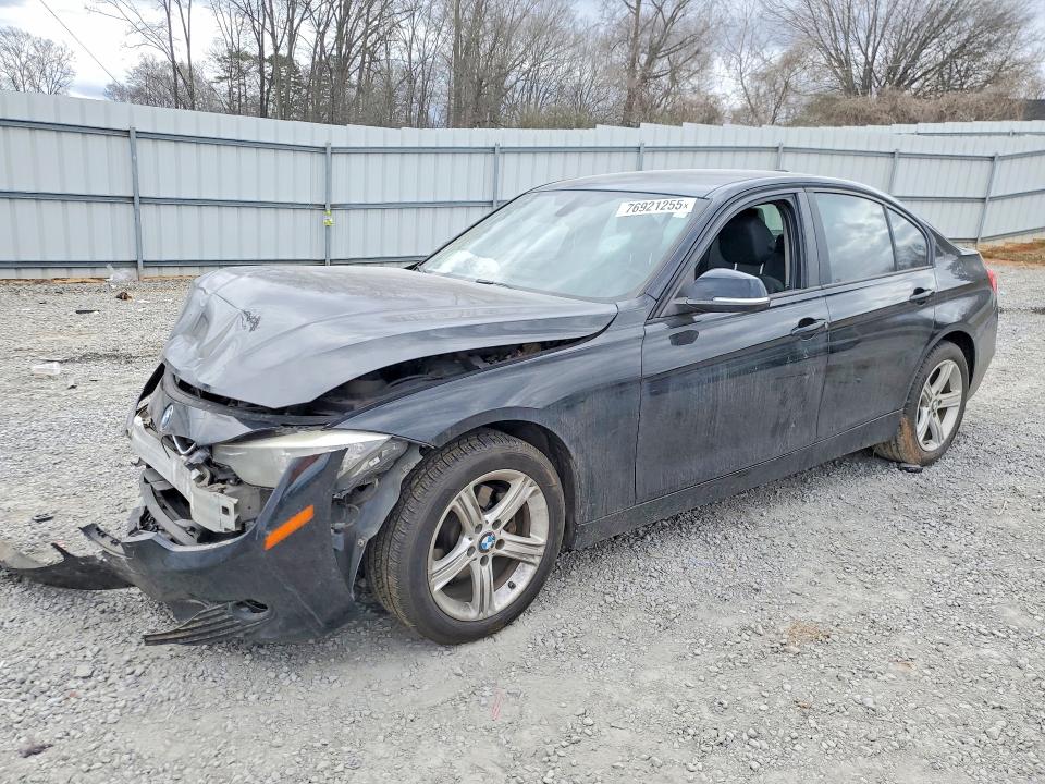 2015 BMW 320 — VIN WBA3B1C55FK138132
