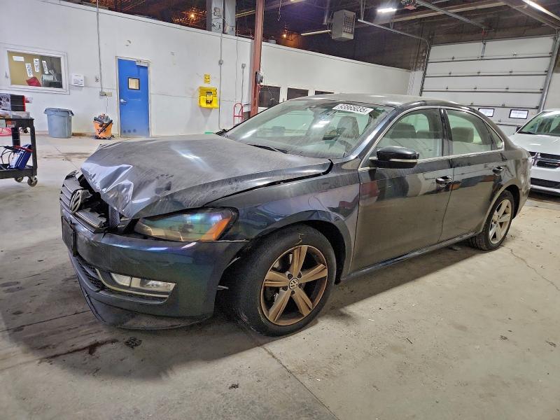 2015 VOLKSWAGEN PASSAT S — VIN 1VWAT7A30FC082796