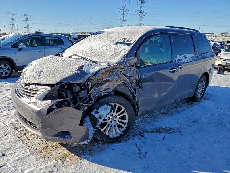 2015 TOYOTA SIENNA XLE — VIN 5TDYK3DCXFS642072