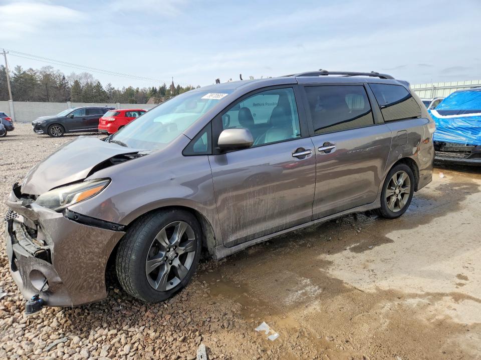 2016 TOYOTA SIENNA — VIN 5TDXK3DC2GS762655