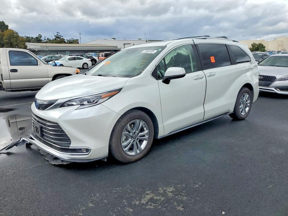 2022 TOYOTA SIENNA — VIN 5TDESKFC5NS067856