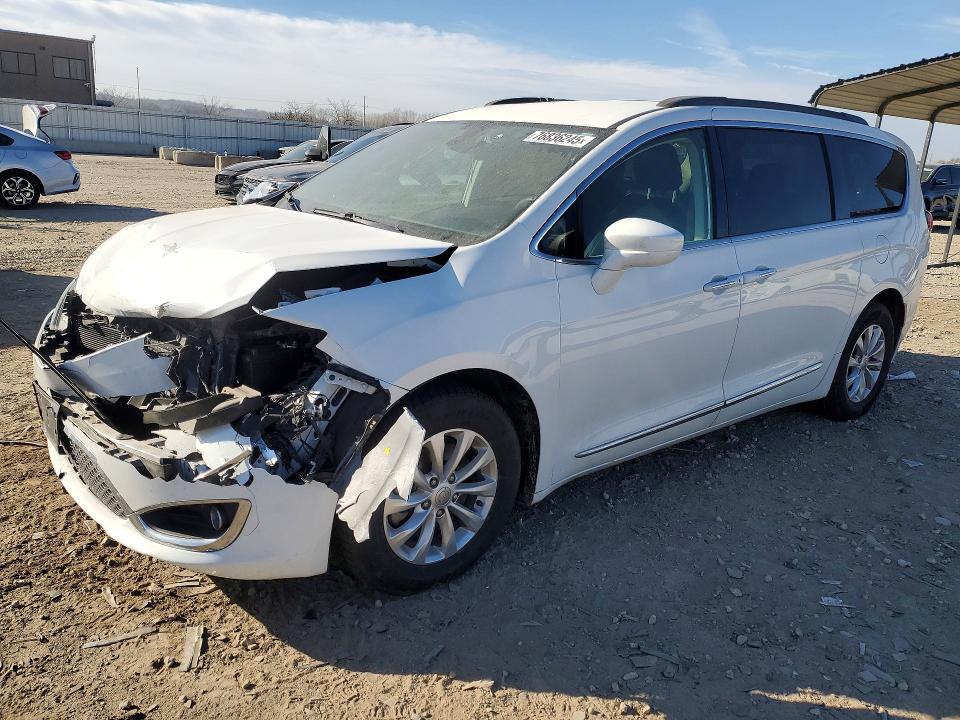 2017 CHRYSLER PACIFICA — VIN 2C4RC1BG4HR500839