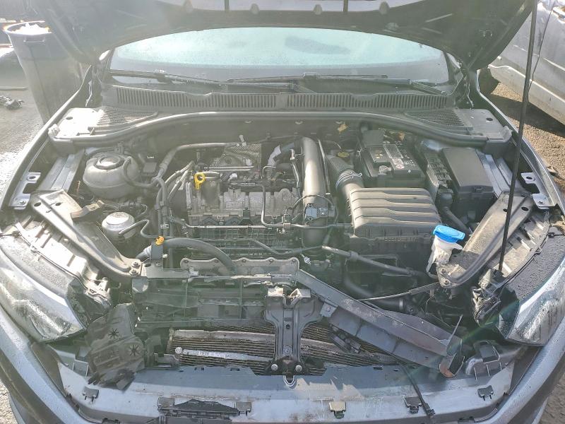 3VWCB7BU0KM187298