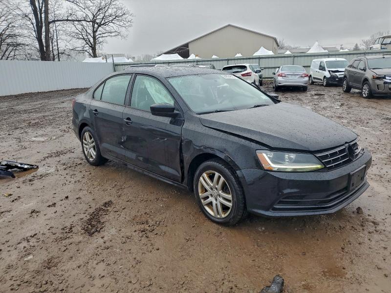 3VW2B7AJ4JM212365