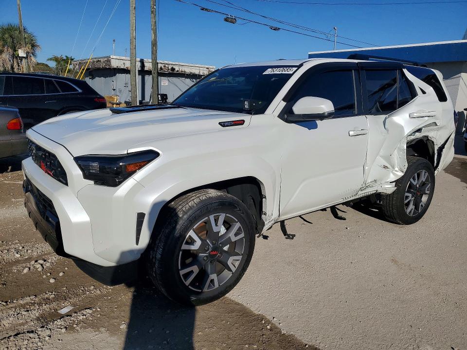 2025 TOYOTA 4RUNNER — VIN JTEVA5BR5S5038661