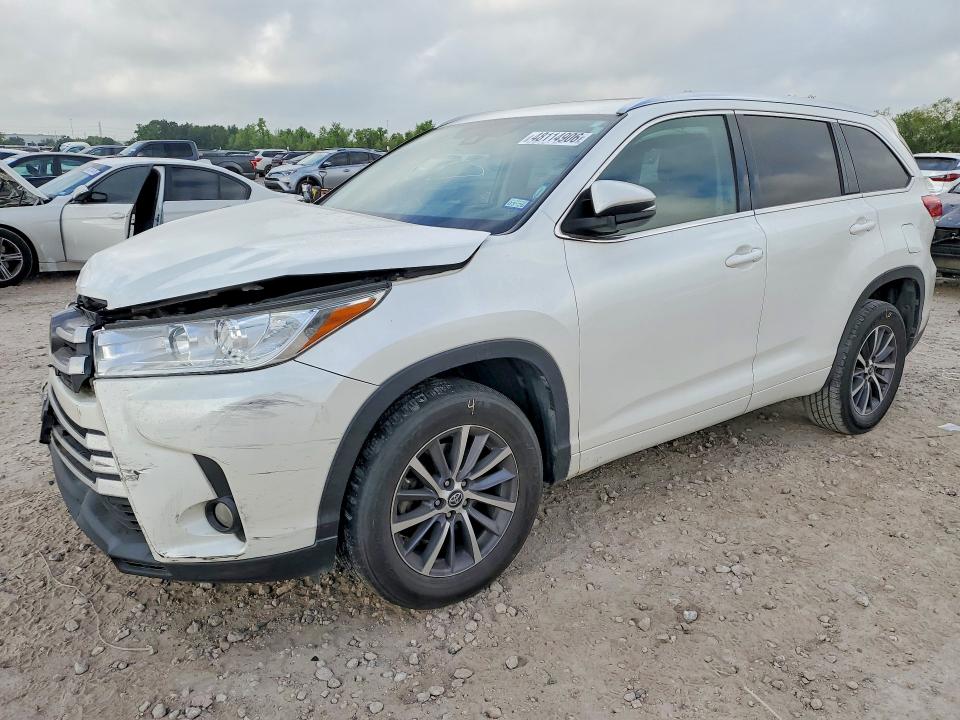 2018 TOYOTA HIGHLANDER — VIN 5TDKZRFH9JS277129