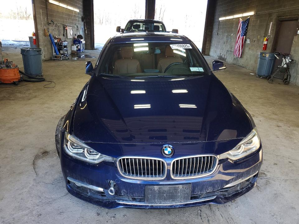 WBA8D9G50HNT90705