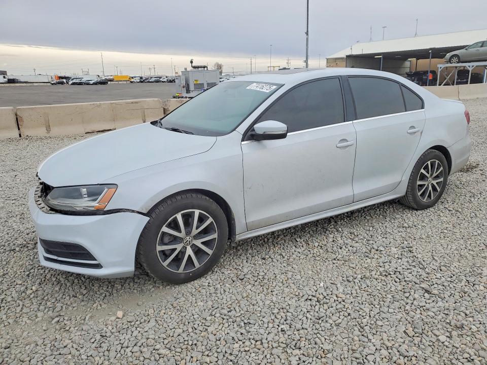 2017 VOLKSWAGEN JETTA — VIN 3VWB67AJ2HM319882