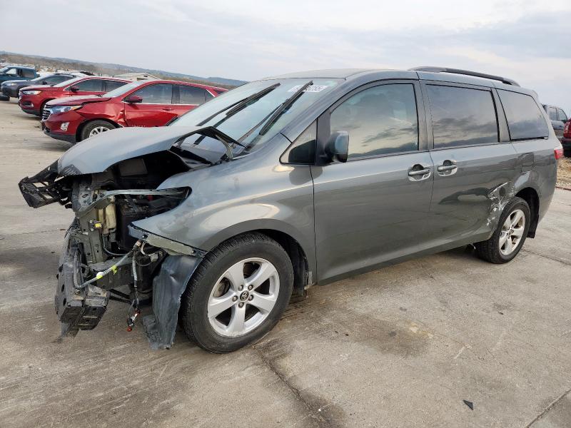 2018 TOYOTA SIENNA LE — VIN 5TDKZ3DC5JS951815