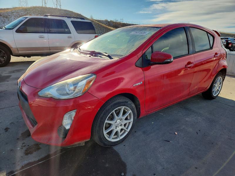 2015 TOYOTA PRIUS C — VIN JTDKDTB38F1114465