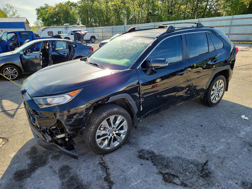 2020 TOYOTA RAV4 — VIN 2T3C1RFV2LW081942