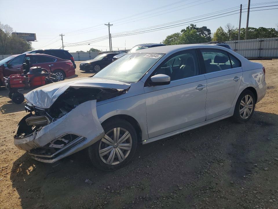 3VW2B7AJ3HM380010