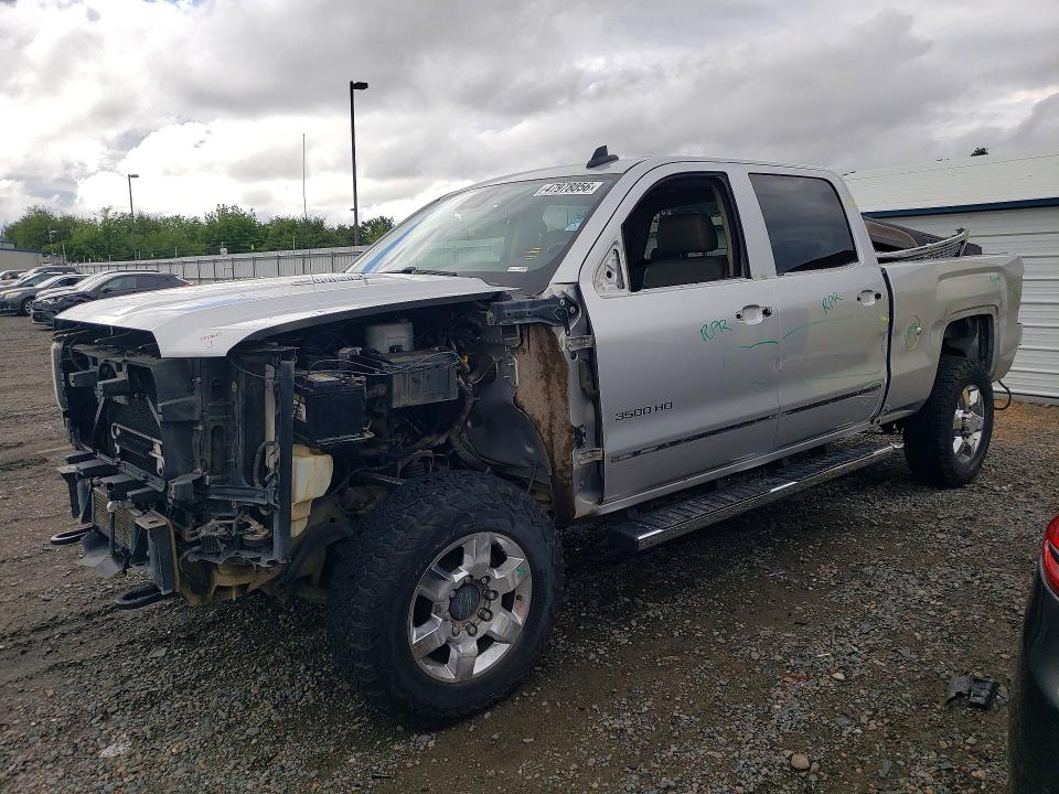2015 GMC SIERRA — VIN 1GT423E8XFF559394