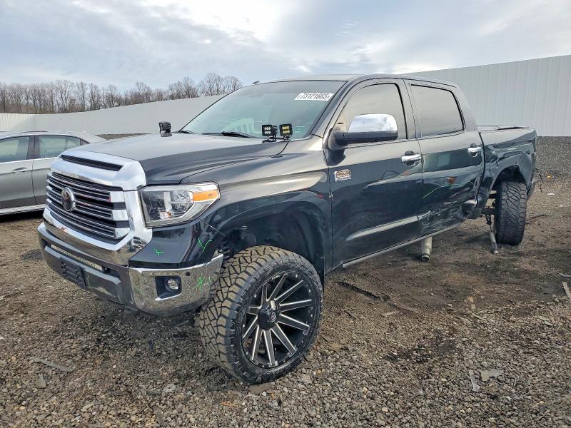2018 TOYOTA TUNDRA — VIN 5TFAY5F13JX752536