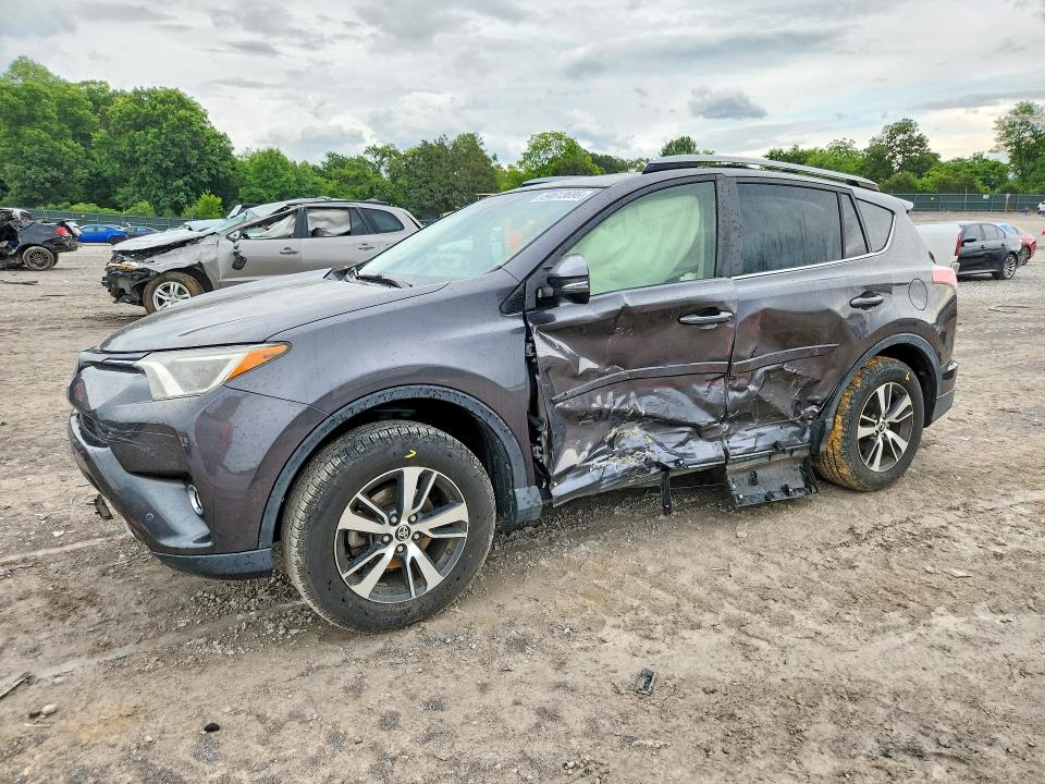 2017 TOYOTA RAV4 — VIN JTMRFREV2HJ704477