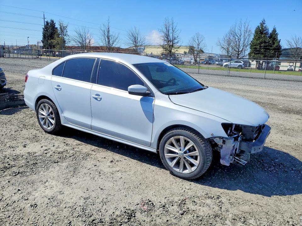 3VW167AJXHM393255