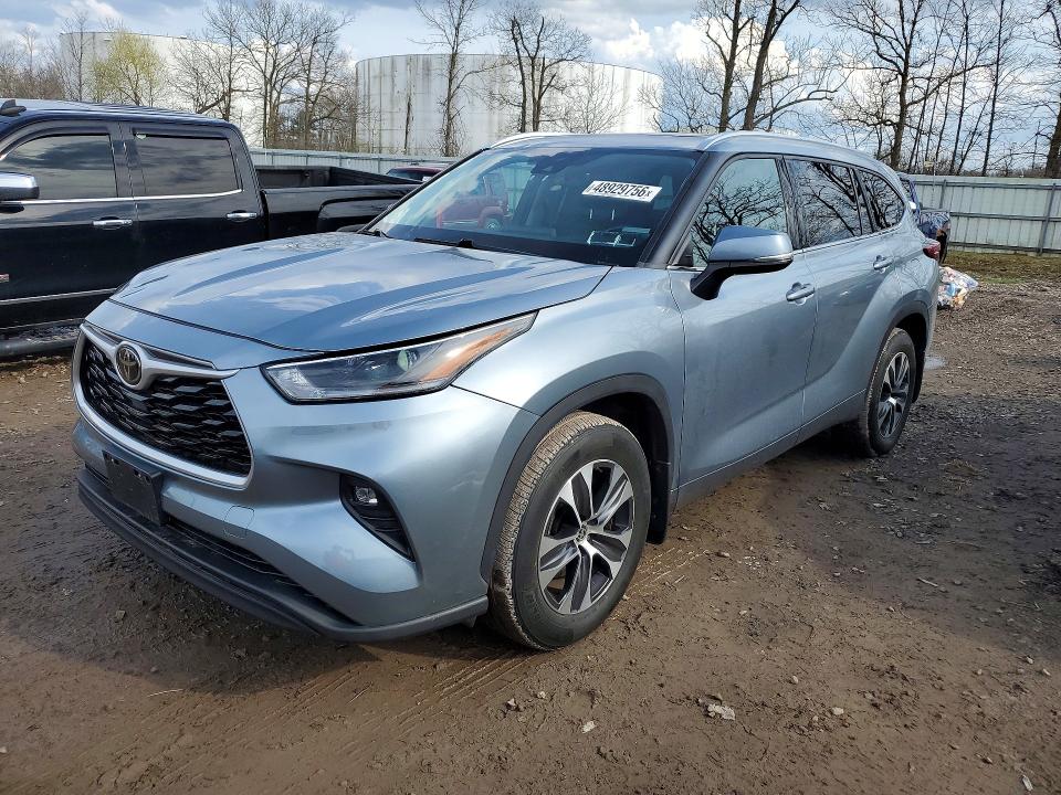 2021 TOYOTA HIGHLANDER — VIN 5TDGZRBHXMS090496