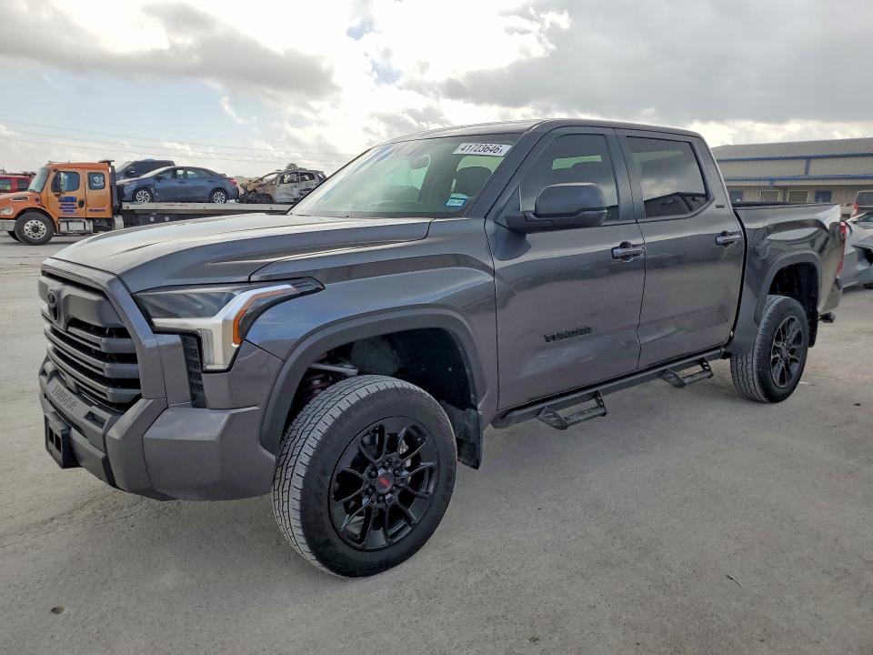 2024 TOYOTA TUNDRA — VIN 5TFLA5DB2RX201258